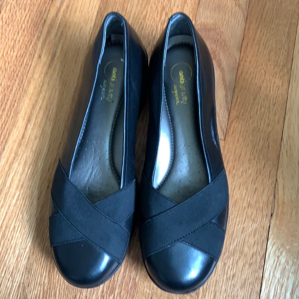 6.5W Easy Spirit Anti-gravity slip on shoes